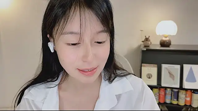 Onechestnut live XXX chat