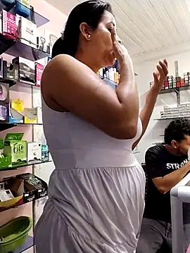 Онлайн чат XXX keilymadam