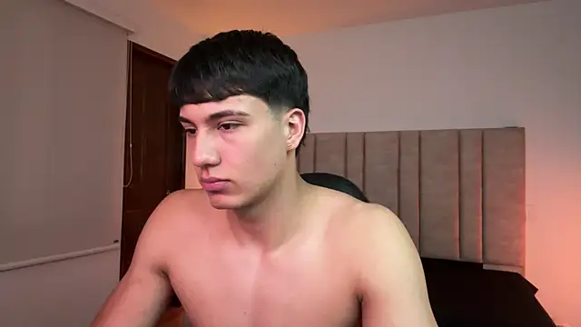 แชท XXX สดของ CHRIS_MORGAN1