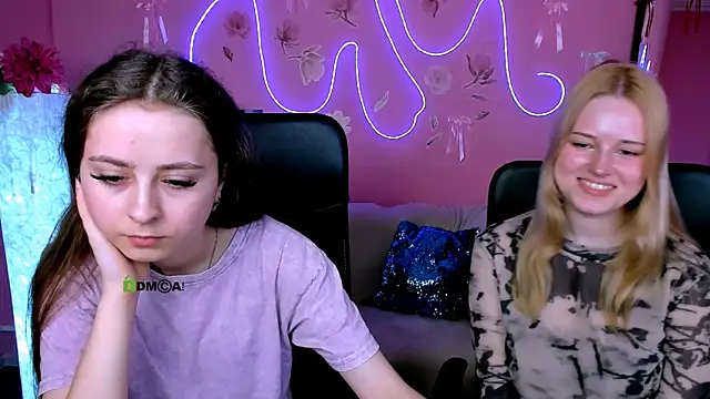 rebecca_smile: онлайн-секс-чат