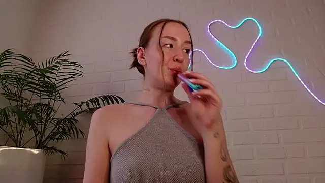 WhitePrincessLunaのライブXXXチャット