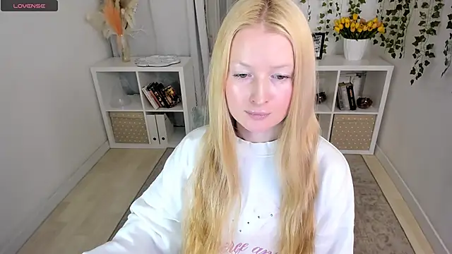 Laly_Peach Obrolan Langsung XXX