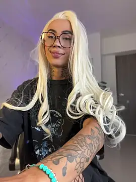 miss_tatiana_'s Webcam Show