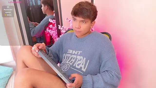 Thiago_Kozakのウェブカメラショー