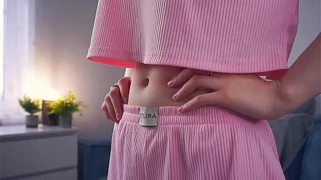 MirnaTellado élő XXX-chatje