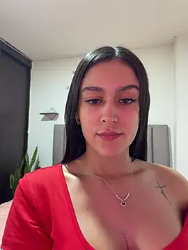 Chat +18 de am_lee ao vivo
