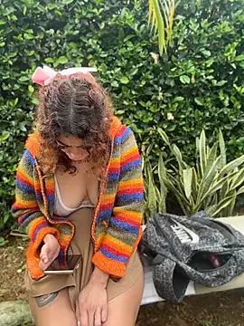 Show modela roxyrougee na web-kameri