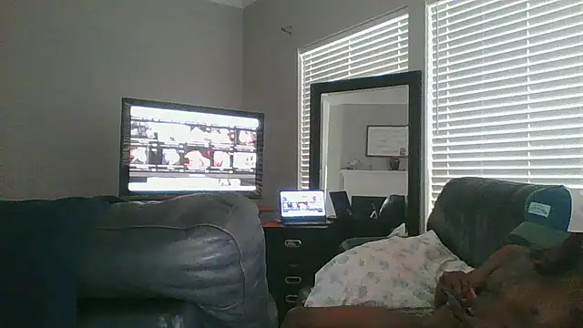 Chatroom XXX en direct de JazziEezyLdy