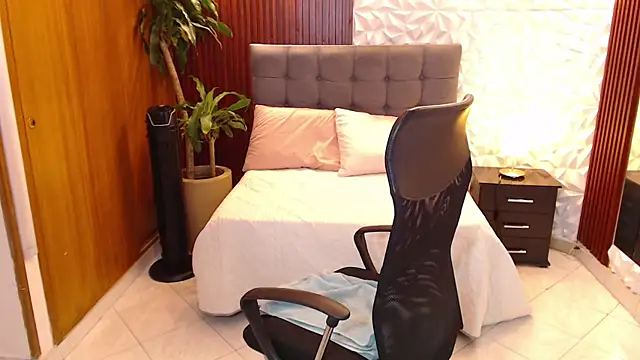 veronica_em1 – Naživo XXX chat