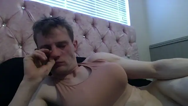 Mrslingerie: вебкам-шоу