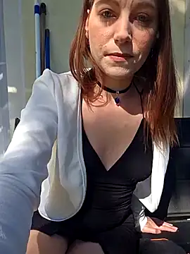 XLisaxx – Live XXX-chat