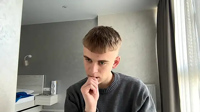 SoloFury Live XXX-Chat