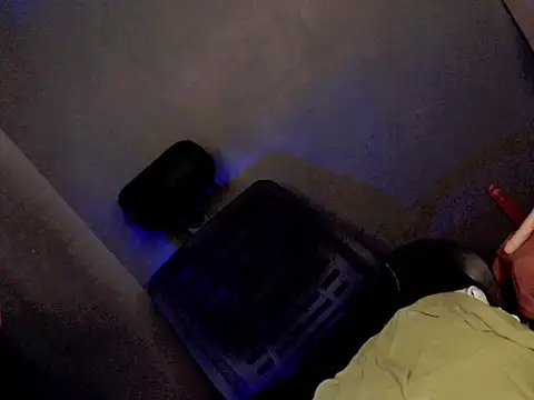 Ur_kathelena 即時 XXX 聊天