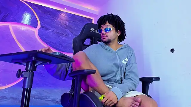 دردشة Josh_Hot_Sex الجنسية المباشرة