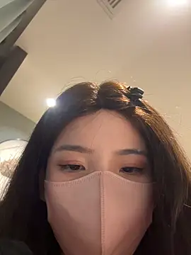 gougou13's Webcam Show