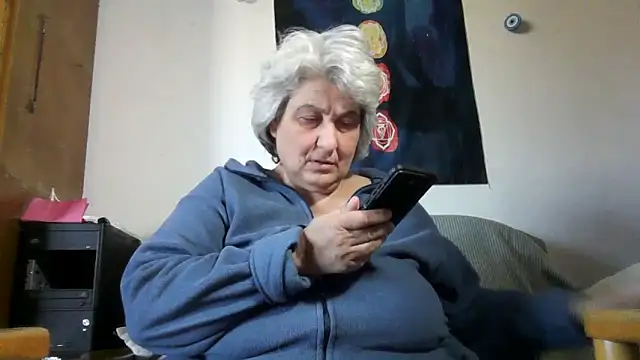 Chat +18 de ExquisiteMature ao vivo