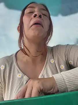 Samyra_Biker12's Live XXX Chat