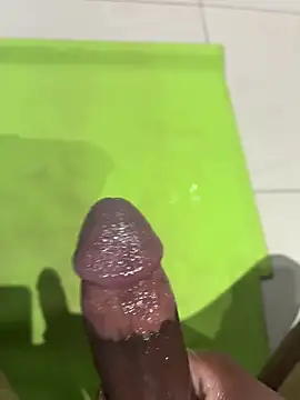 Daddy3rdlegx Show in webcam