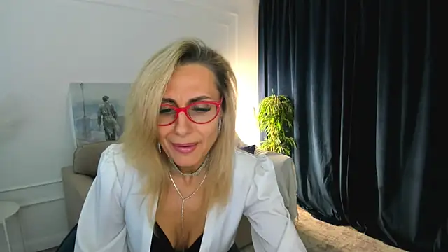 XXX chat uživo modela MuseOfStage