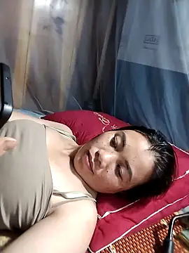 lovely-742 Adlı Modelin Canlı XXX Sohbeti