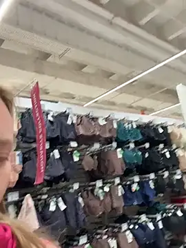 Weettyy live XXX chat