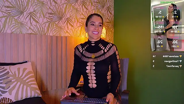 Sunny_River Chat XXX in diretta