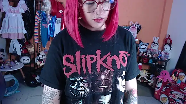 MissMiia2 élő XXX-chatje