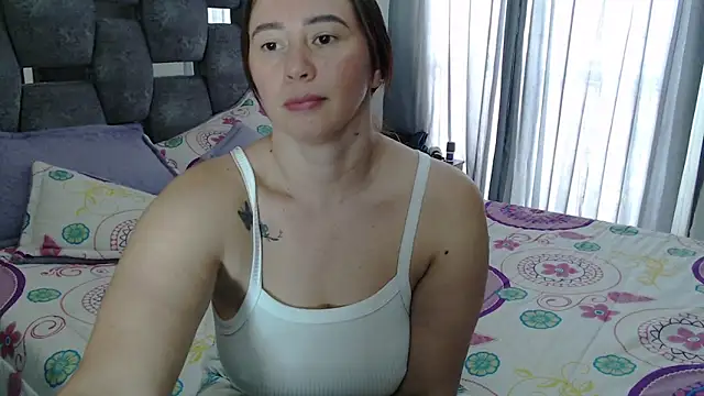 sara_hott_1のライブXXXチャット