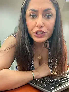 YourQueen18 ওয়েবক্যাম শো