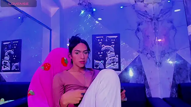 Isabella_stanford2のウェブカメラショー