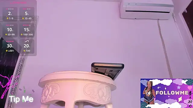 Онлайн чат XXX Nini_Beyker