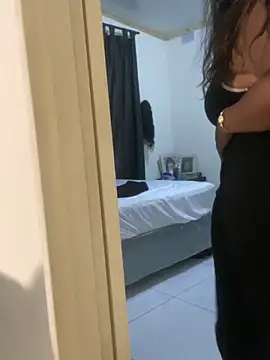 Cardiebae89: онлайн-секс-чат