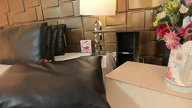 Živý XXX chat NaomyRivera