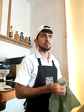 RodrigoColby2: онлайн-секс-чат