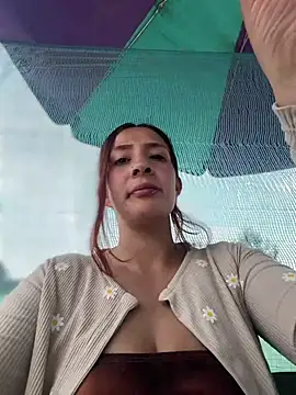 Samyra_Biker12's Live XXX Chat