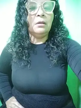 Amarantha25's Live XXX Chat