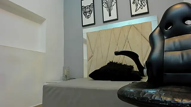 عرض كام adams_bobby