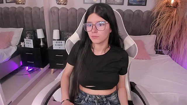 amber_hill_'s Webcam Show