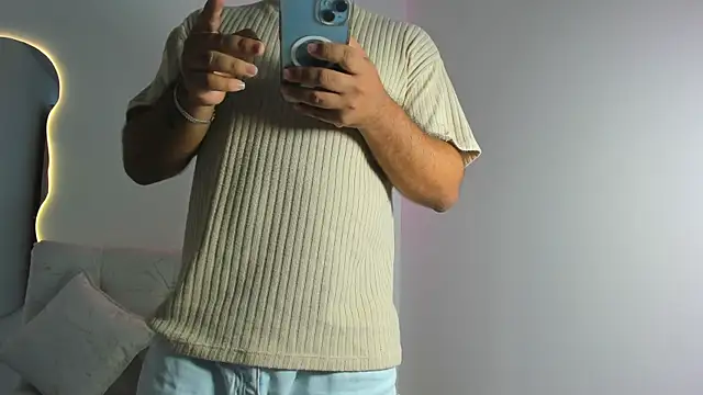 Pertunjukan Kamera Web Danielchilii