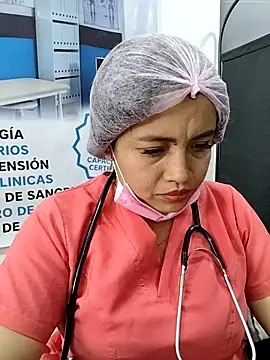 Nurse_Alice-7: онлайн-секс-чат