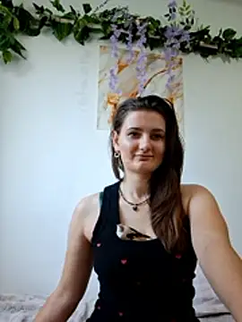 Nika_aa Chat XXX in diretta