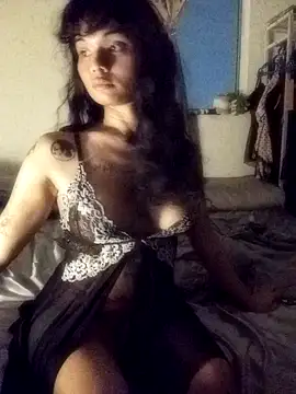 estradiolist Show in webcam