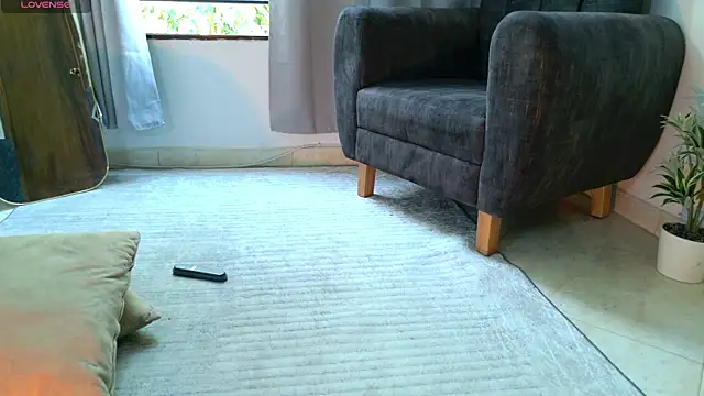 aramjonesのライブXXXチャット