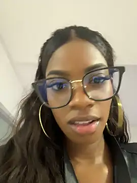 Stefannyevans_ Chat XXX in diretta