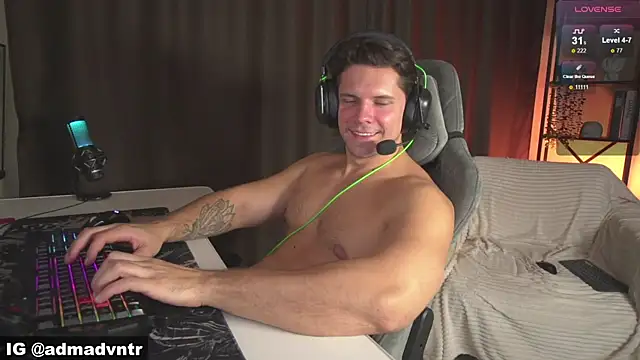 Rus_adventure7's Webcam Show