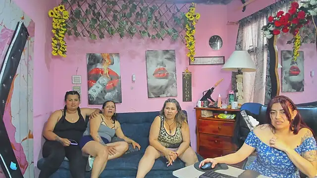 lesbiancuple Webcamshow