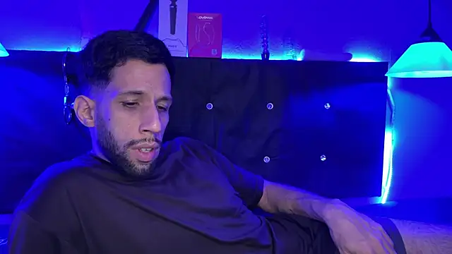 Karim_mansur élő XXX-chatje