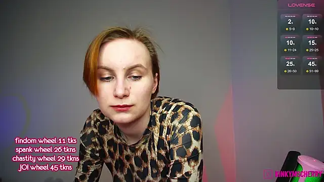 Chat XXX en directo de KinkyMissCherry