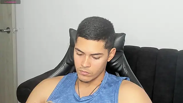 Iamdylan777 Live XXX-Chat