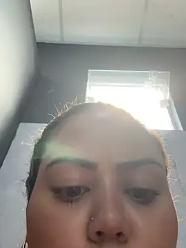 lariic 现场XXX聊天